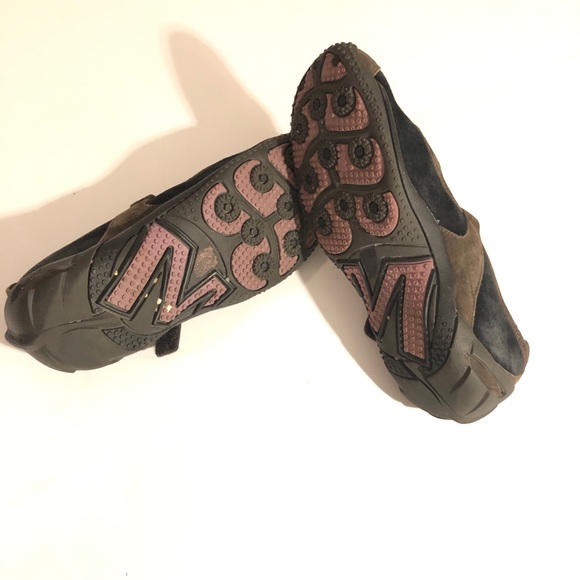 Merrell Women’s 6.5 Circuit MJ Mary Jane Shoes - Picture 6 of 7